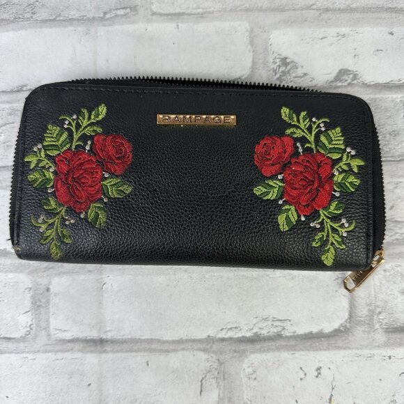 Rampage Black With Embroidered Red Roses Wallet New Without Tags No Wrist Strap - Picture 1 of 4